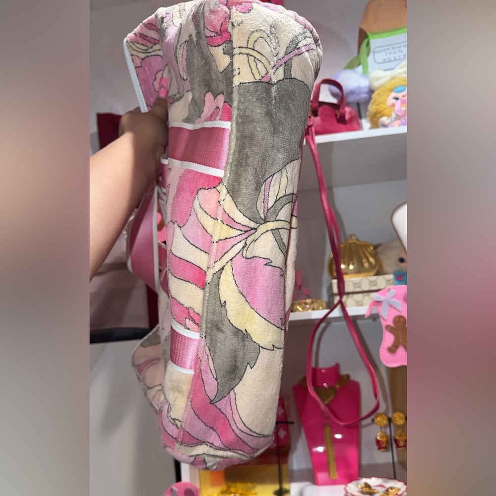 💖SOLD💖Emilio Pucci Pink Floral Tote - Picture 7 of 11